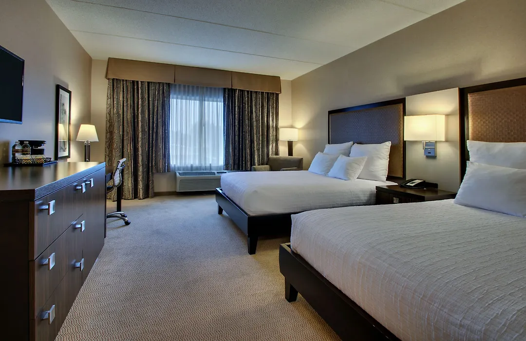 The Inn At Charles Town / Hollywood Casino-1